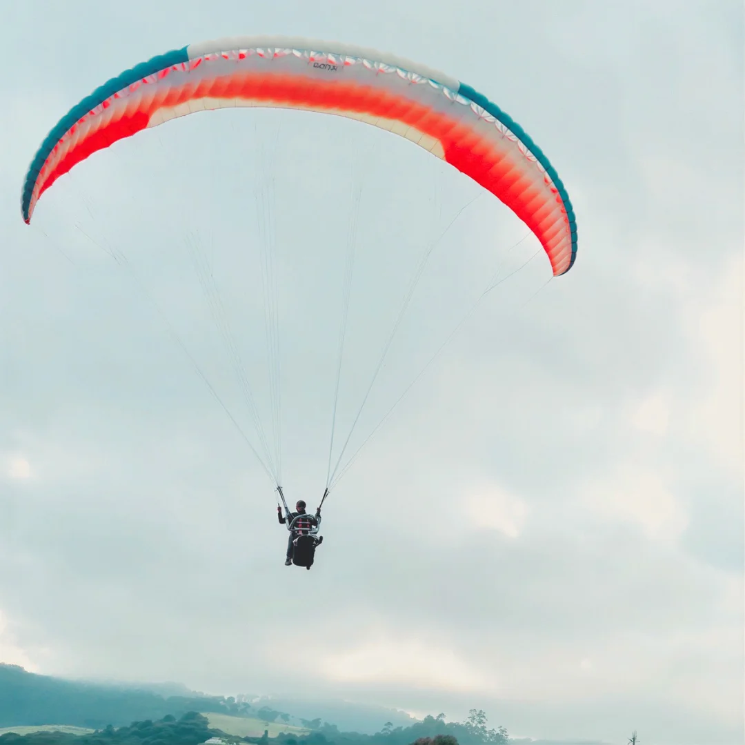 Vuelo en parapente Explorador de Alturas de 15 minutos sobre Medellín